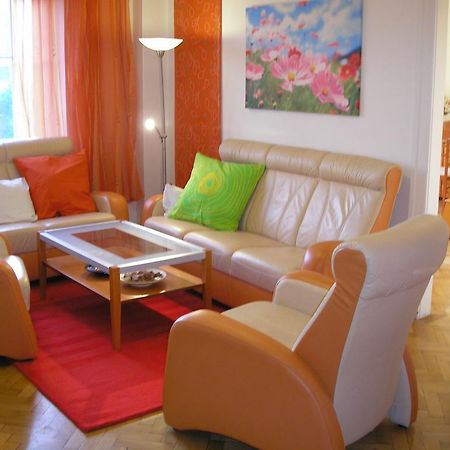 Apartment Accommodation Up To 17 บราติสลาวา ภายนอก รูปภาพ