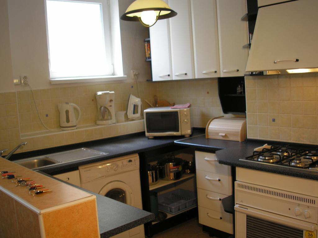 Apartment Accommodation Up To 17 บราติสลาวา ห้อง รูปภาพ